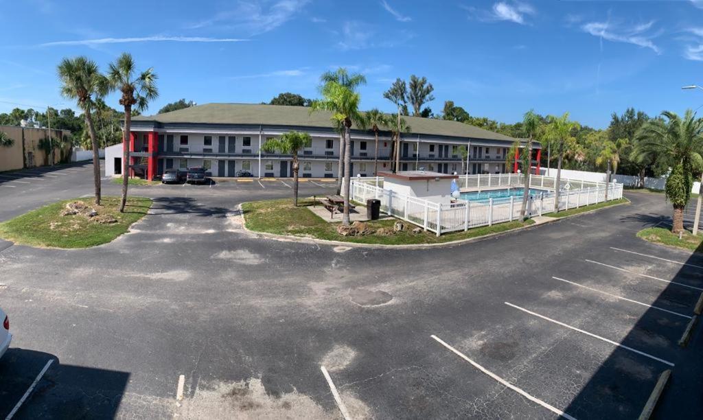 La Casa Inn New Port Richey Gulf Beach Us-19 Buitenkant foto